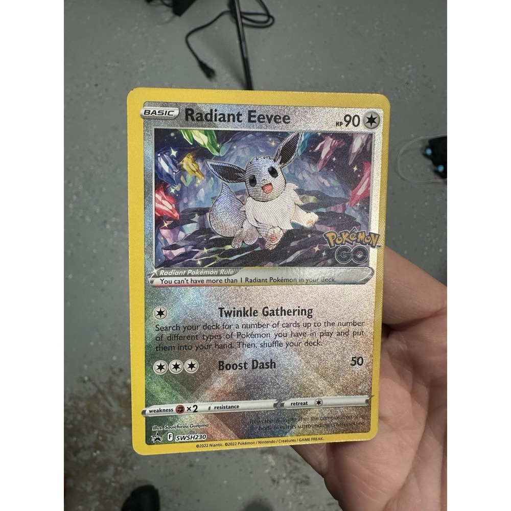 Radiant Eevee MISCUT ERROR ALIGNMENT DOT! SWSH230 Promo Cards Holo Near mint NM